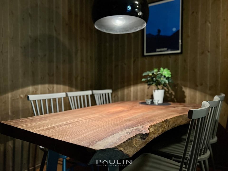 Lindvallen Ski Resort Pool and Padel - Sauna - 6 Guests Apartment in Sweden