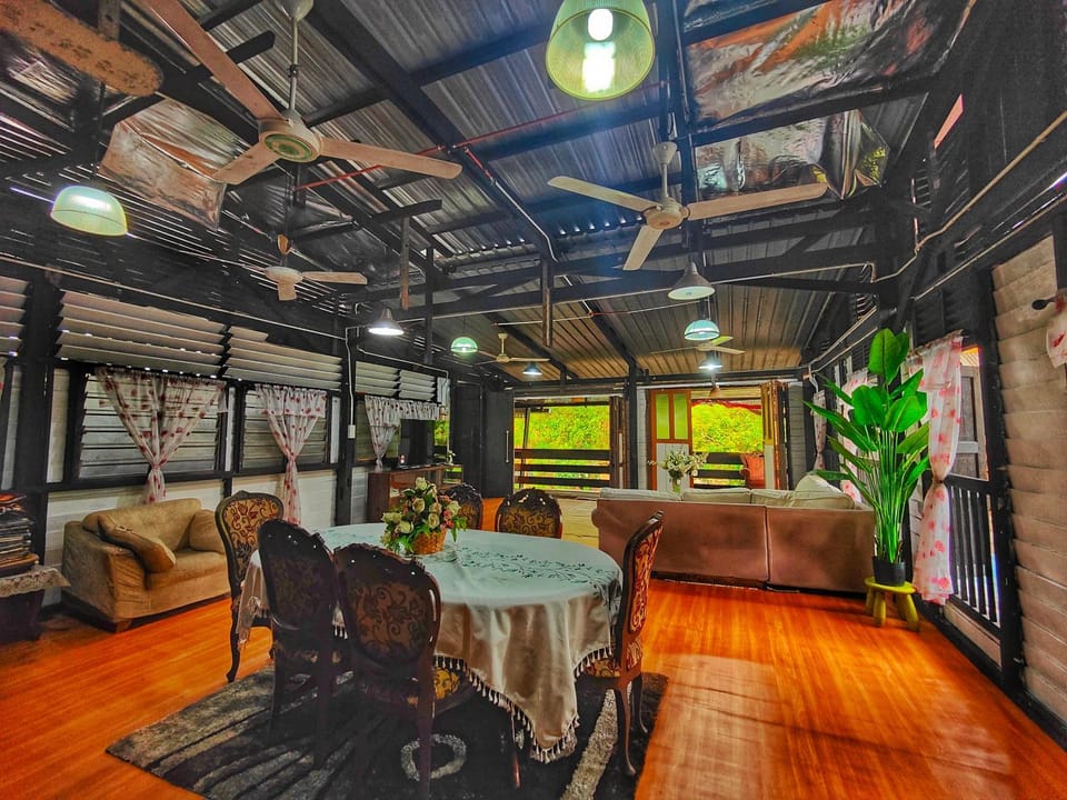 Desapuri Home & Gallery Services Vacation rental in Selangor, Malaysia