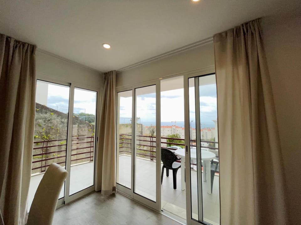 View (from property/room), Balcony/Terrace, Seating area, Dining area