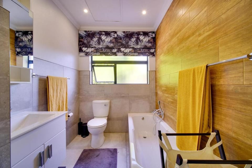 Toilet, Bathroom, Bath