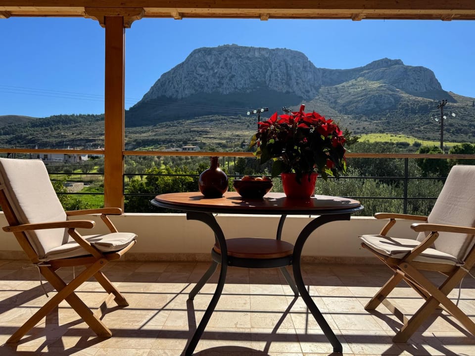 Day, Natural landscape, View (from property/room), Balcony/Terrace, Mountain view