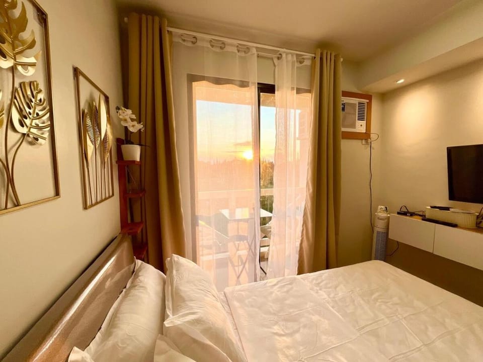 Casa Diana Pine Suites Tagaytay, Free Wi-Fi Apartment in Tagaytay