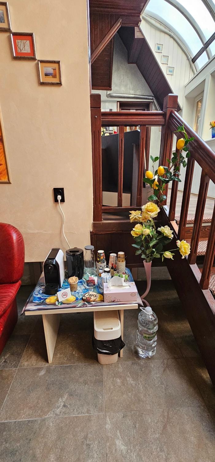 Coffee/tea facilities, Living room