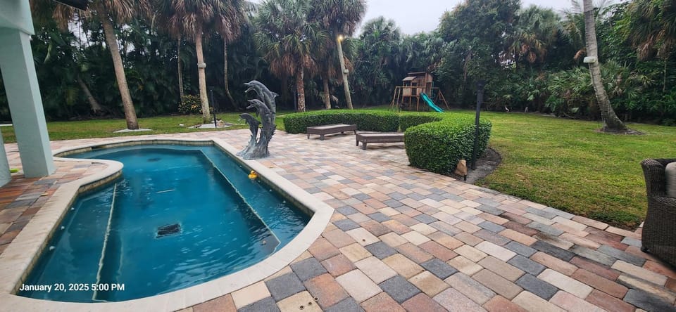 Patio, Swimming pool