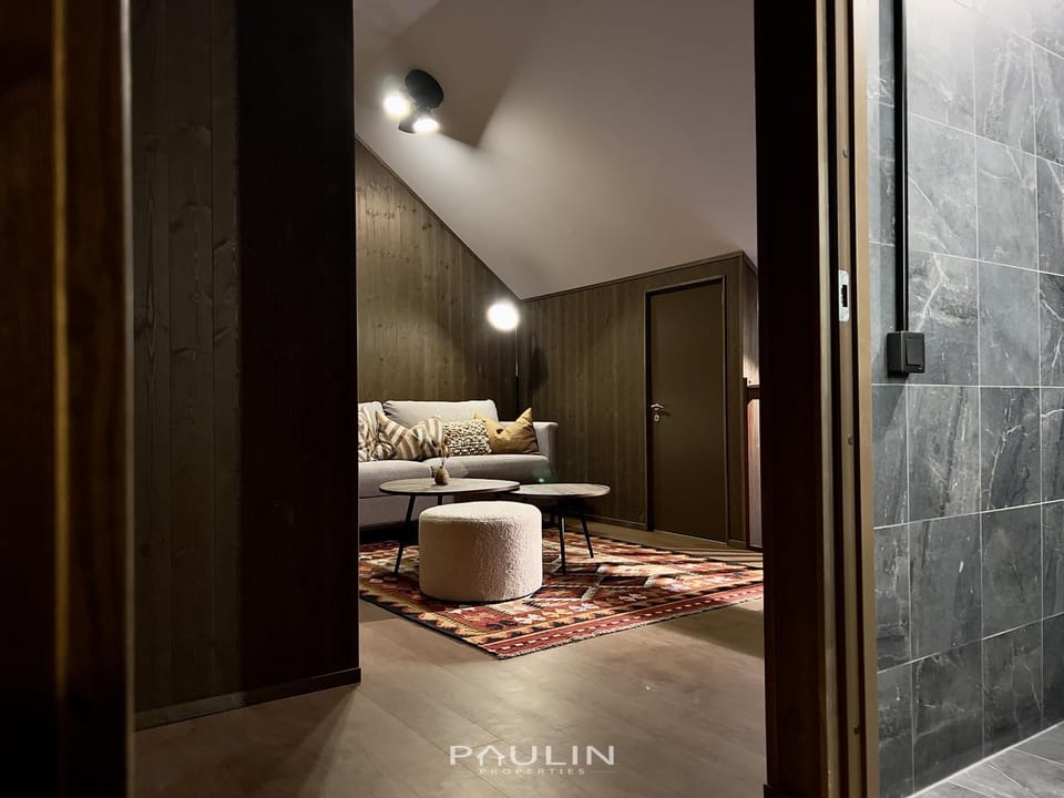 Lindvallen Ski Resort Pool and Padel - Sauna - 6 Guests Apartment in Sweden