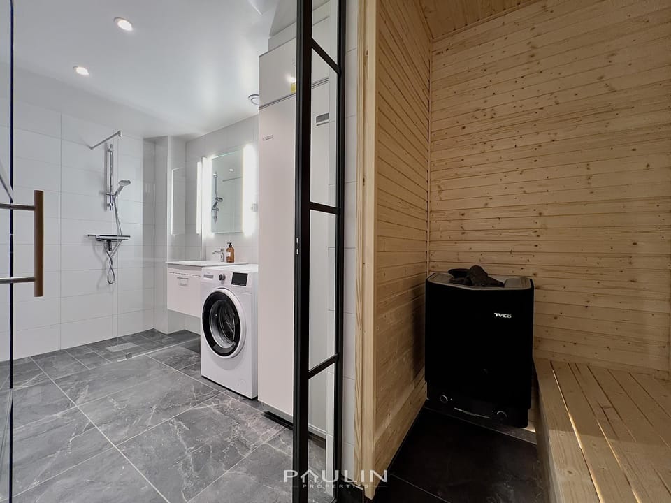 Lindvallen Ski Resort Pool and Padel - Sauna - 6 Guests Apartment in Sweden
