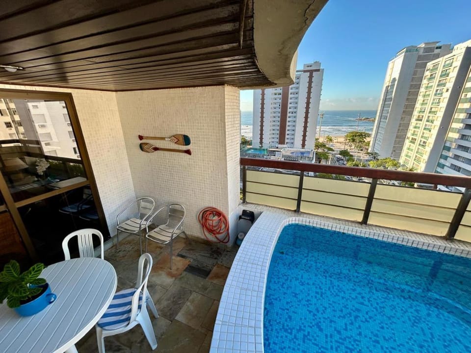 Apartamento Luxo Guarujá completo com piscina e churrasqueira na varanda Apartment in State of São Paulo