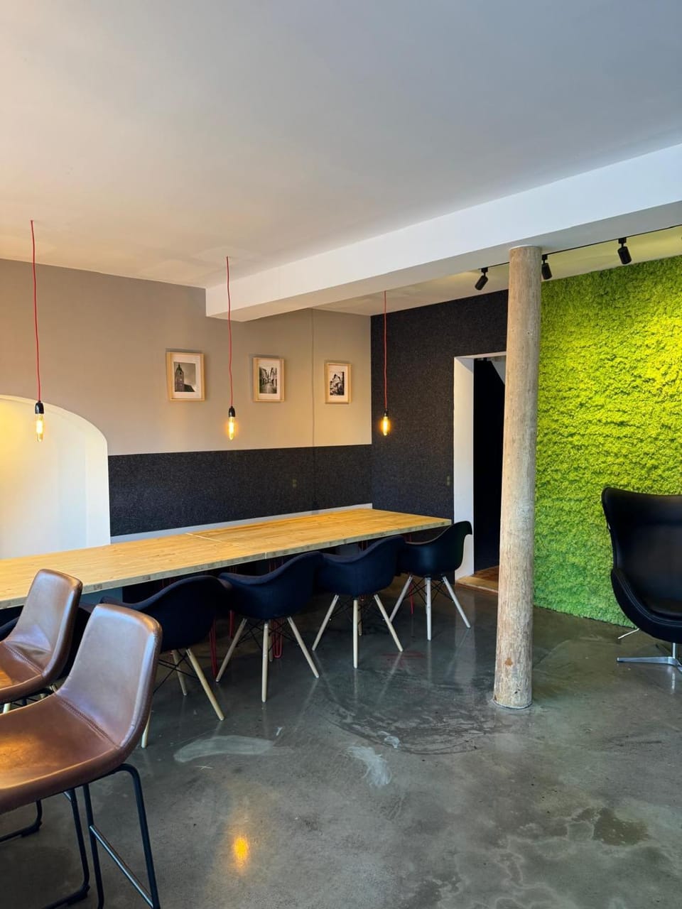 Communal lounge/ TV room, Living room
