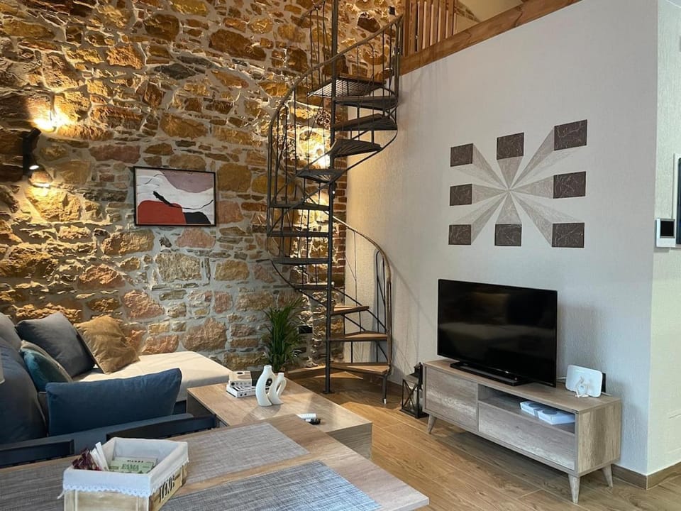 TV and multimedia, Seating area