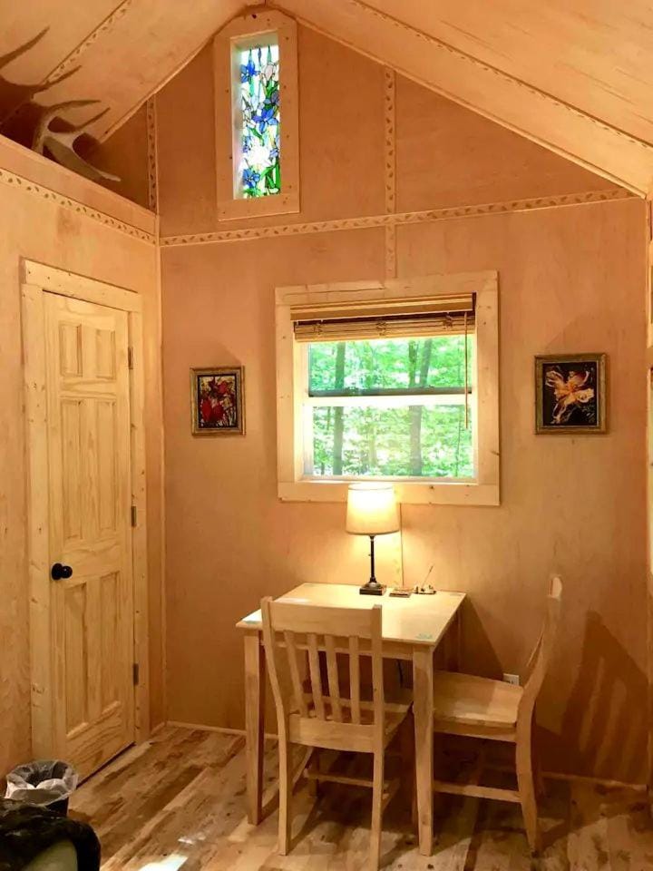 Glamping Tree House on an Impressive Property in Norwich, Connecticut House in Norwich