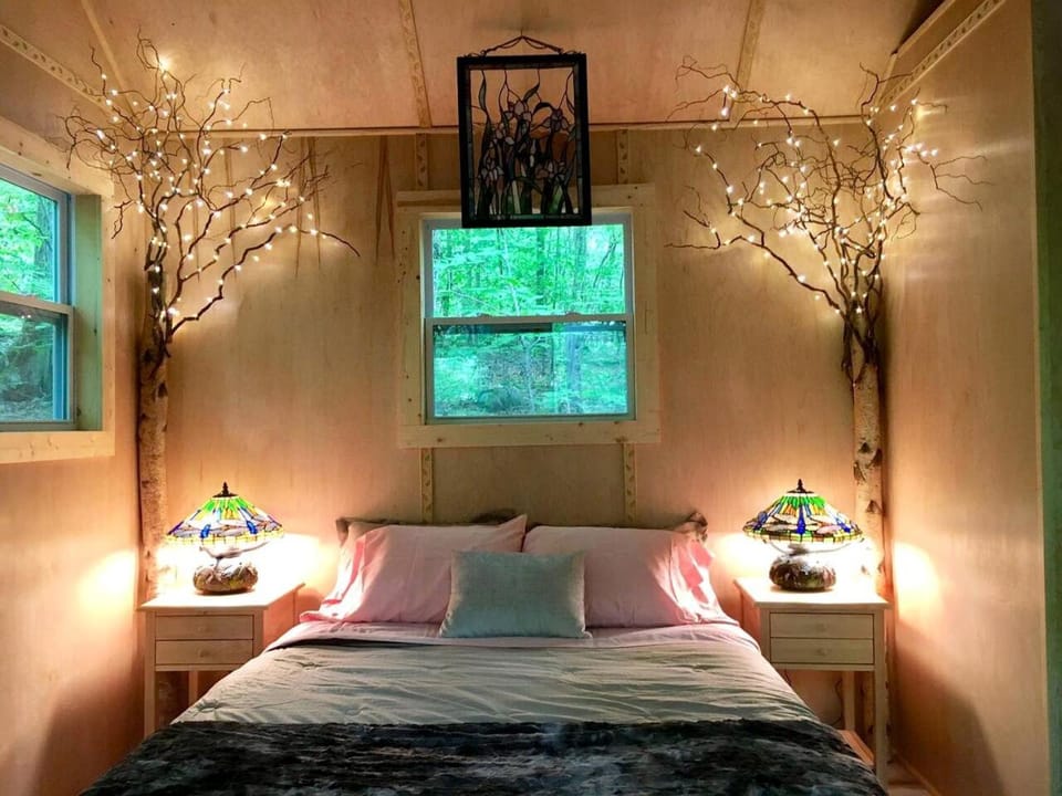Glamping Tree House on an Impressive Property in Norwich, Connecticut House in Norwich