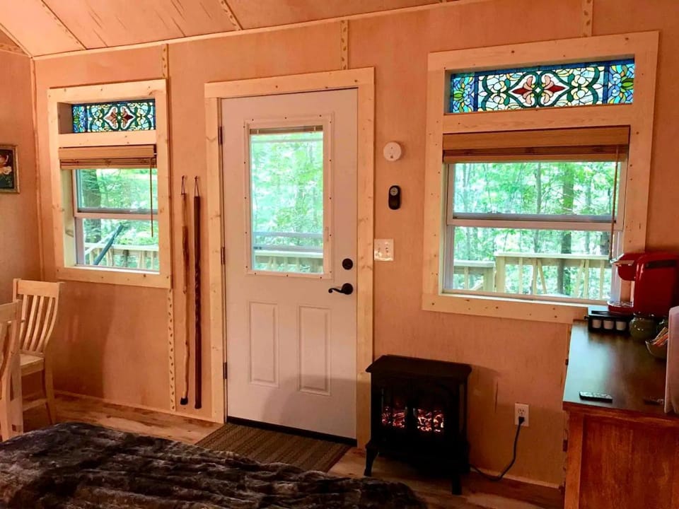Glamping Tree House on an Impressive Property in Norwich, Connecticut House in Norwich