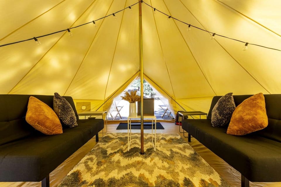 Pioneering Pet-Friendly Glamping: Mt. Laguna's Original Nature Lovers' Retreat Luxury tent in Mount Laguna