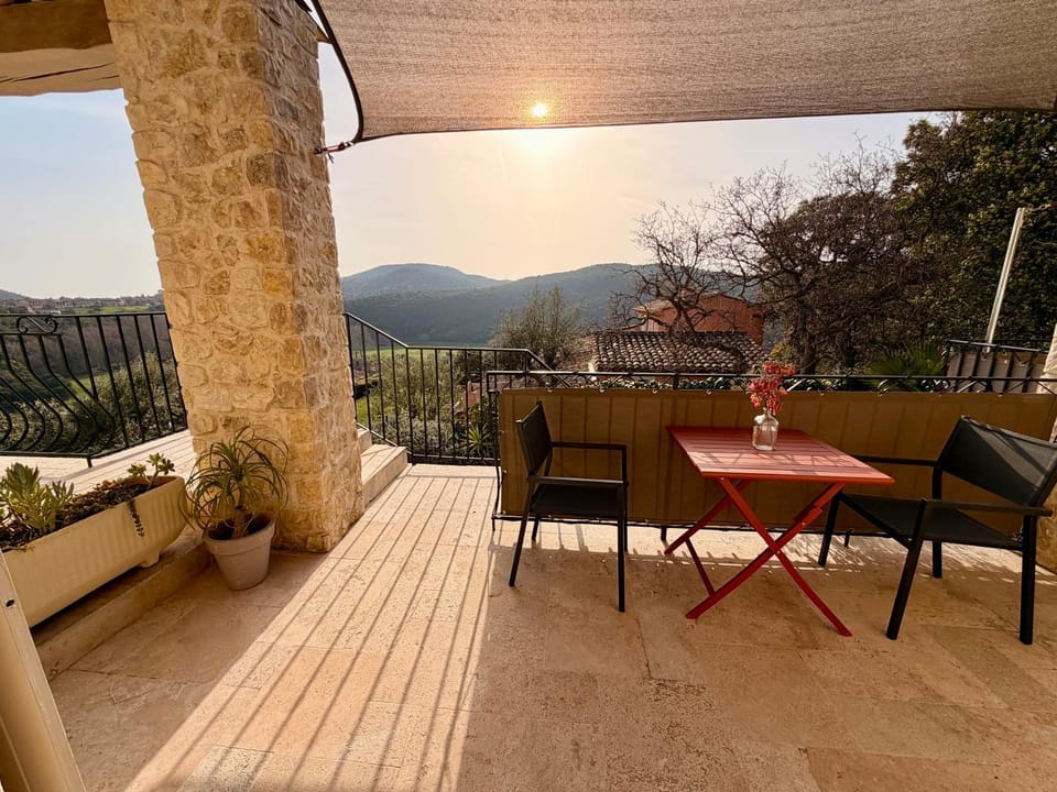 Villa Grand Baie Apartment in Saint-Raphael