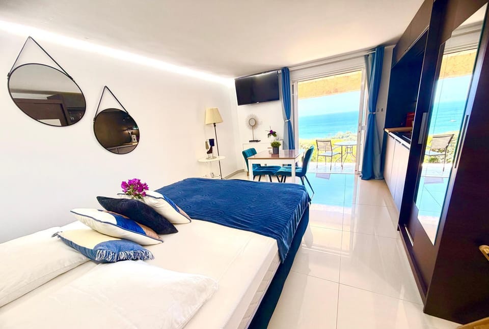 Villa Grand Baie Apartment in Saint-Raphael