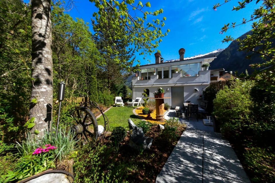 Property building, Garden view