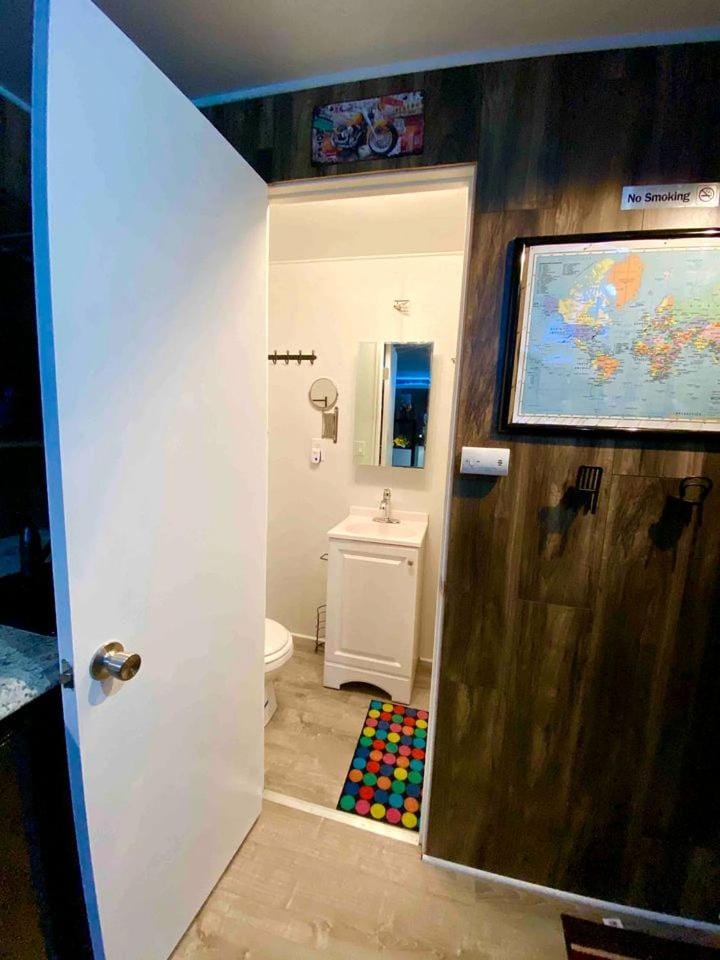 Cozy Container in Devore Heights, California, for Glamping Getaways on Route 66 House in San Bernardino
