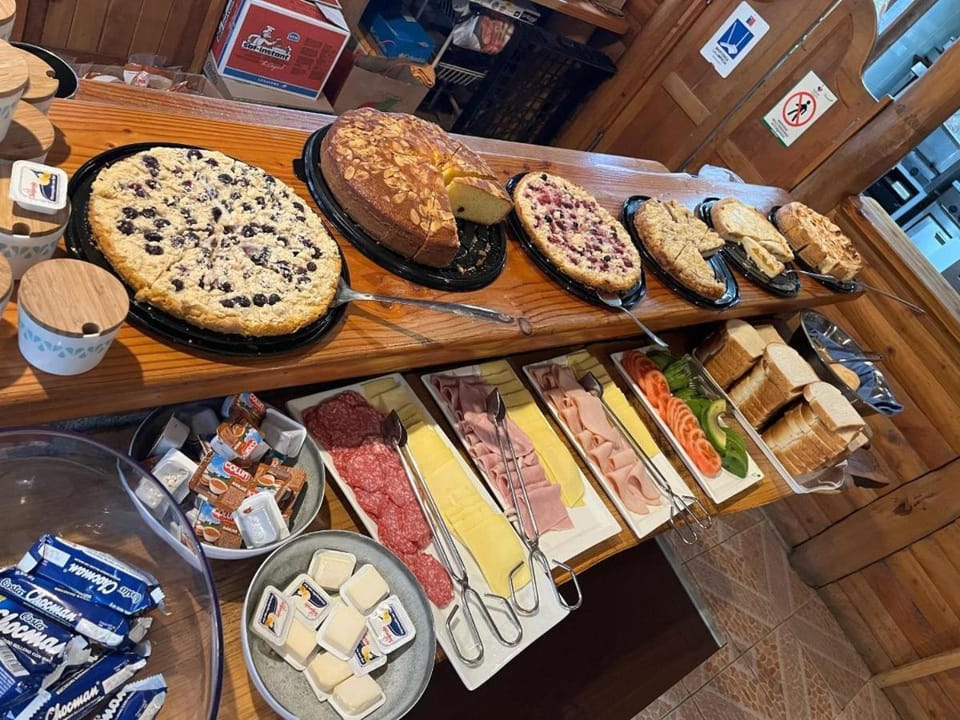 Food and drinks, Food, Buffet breakfast