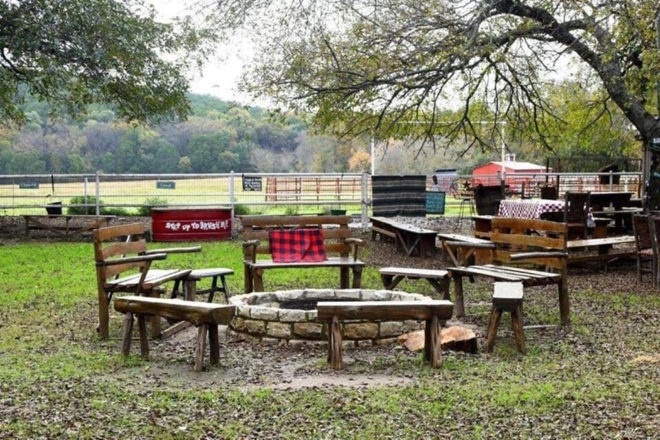 Fully Furnished Airstream for a Vacation in the Woods near Fort Worth, Texas House in Glen Rose
