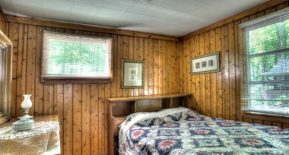 Deluxe Cabins for Rent near Lake Cumberland in Somerset, Kentucky Cabin in Lake Cumberland