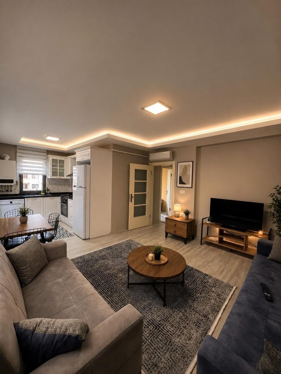 Kitchen or kitchenette, Living room, Seating area