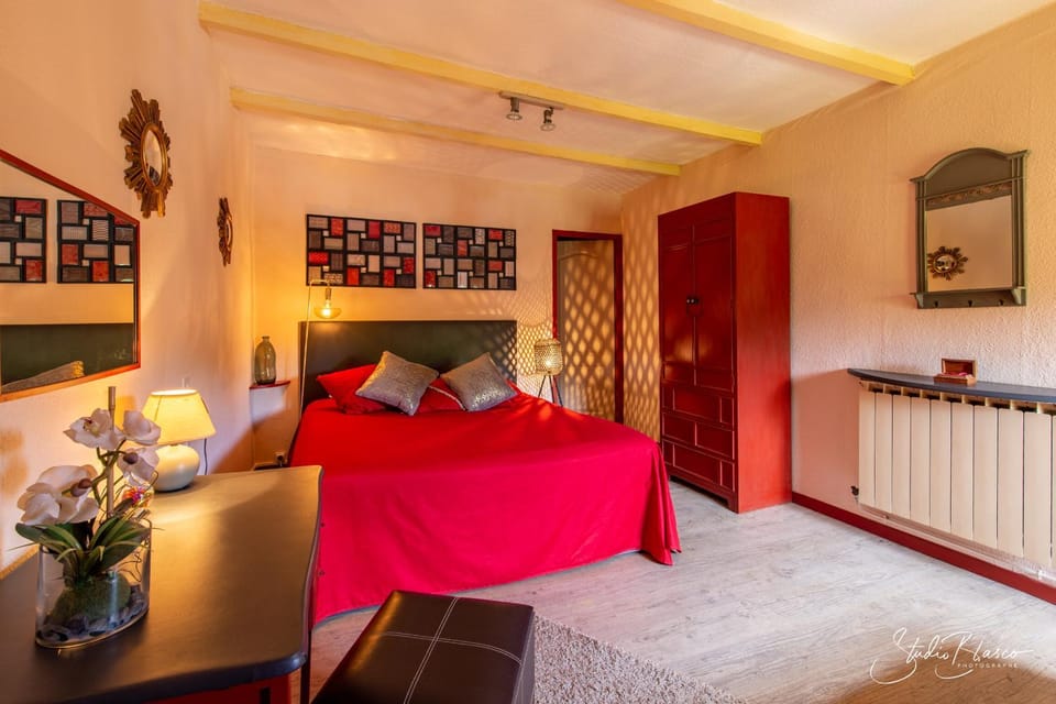 Le Relais Des Dentelles Bed and Breakfast in Provence-Alpes-Côte d'Azur