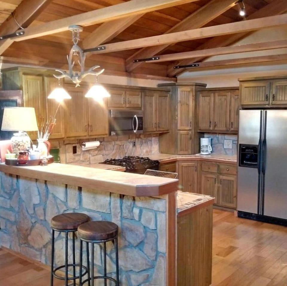 Peaceful Lodge-Style Cabin with Fire Pit near Greers Ferry Lake in Arkansas Cabin in Greers Ferry Lake