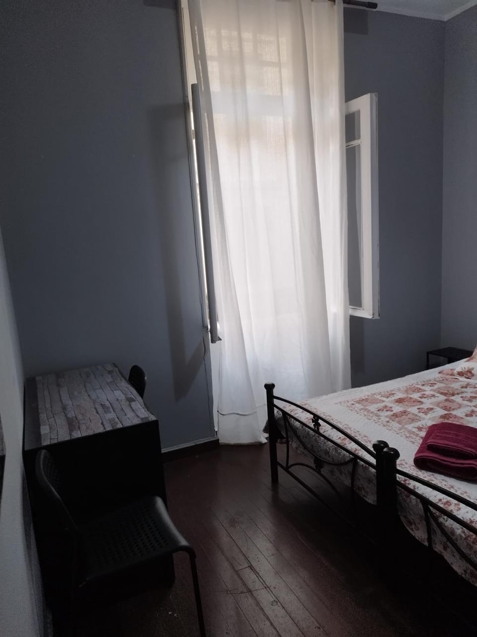 Apartment Atiki metro shared bathroom and kitchen Bed and Breakfast in Athens
