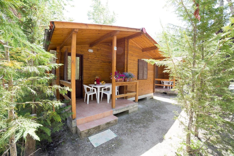 Facade/entrance, Day