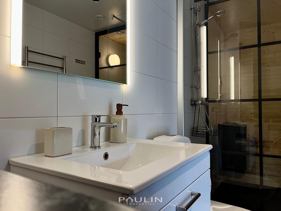 Lindvallen Ski Resort Pool and Padel - Sauna - 6 Guests Apartment in Sweden