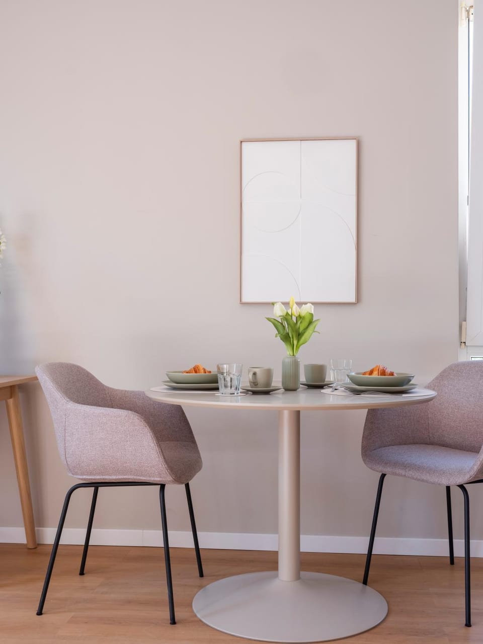 Seating area, Dining area