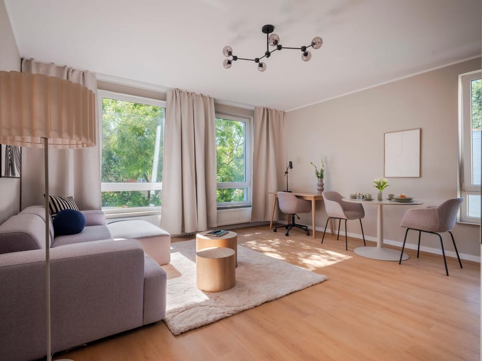 Living room, Seating area, Dining area