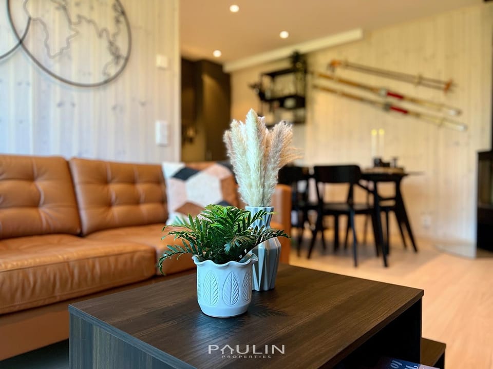 Lindvallen Ski Resort Pool and Padel - Sauna - 7 Guests Apartment in Sweden