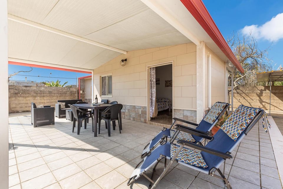 Patio, Living room, sunbed