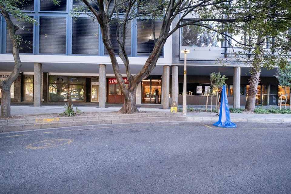 Property building, Street view
