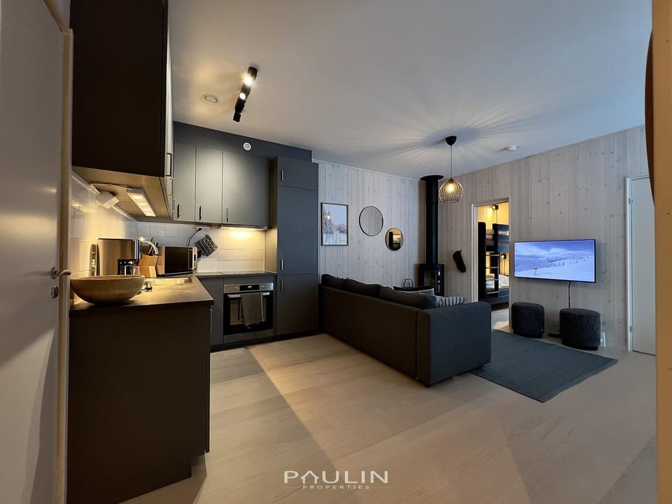 Lindvallen Ski Resort Pool and Padel - Sauna - 8 Guests Apartment in Sweden