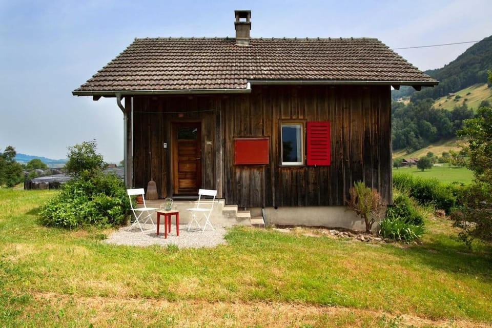 Unique Tiny house between Mnt Rigi and Lake Lucerne Chalet in Canton of Lucerne