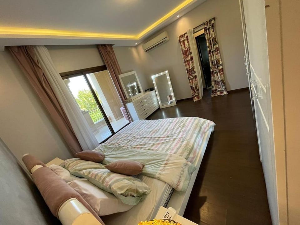 Amazing Villa in Mivida - 3 br Villa in New Cairo City