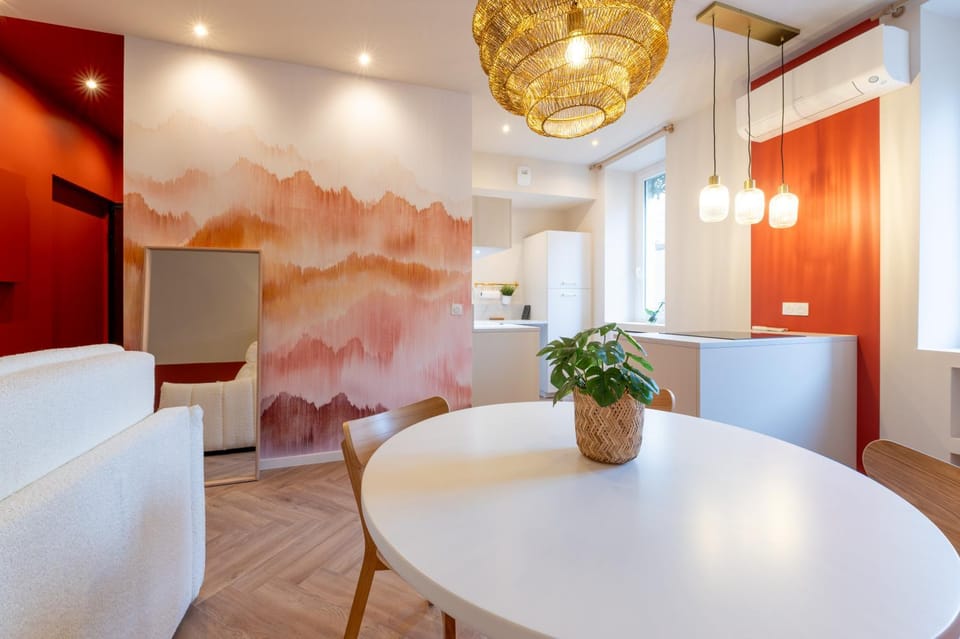 Le petit Berriat T2 Apartment in Grenoble