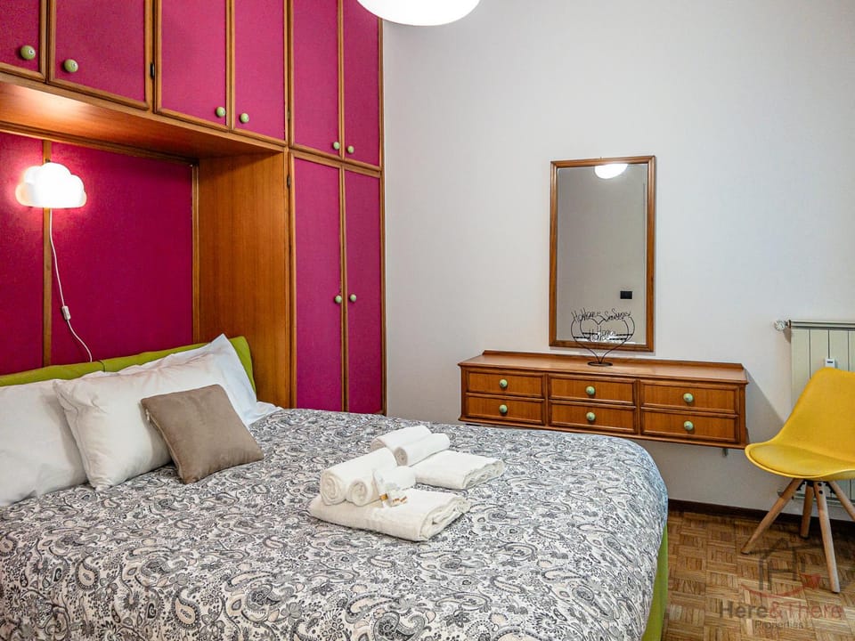 Bed, Photo of the whole room, Bedroom, towels, wardrobe