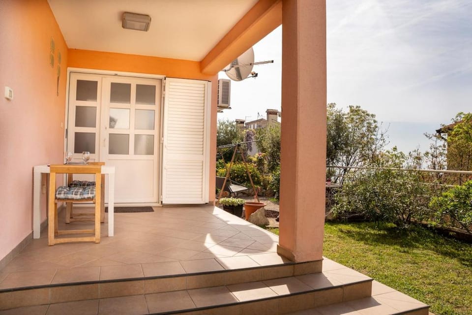 Rabac-quiet and cute apartment with grill,6001 Apartment in Istria County