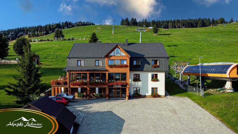 Property building, Day, Natural landscape, Mountain view, Parking