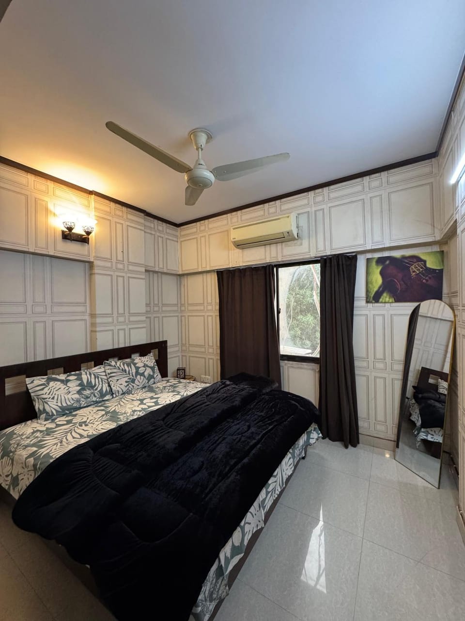 Cozy Haven Apt DHA P6 Big Bukhari Apartment in Karachi