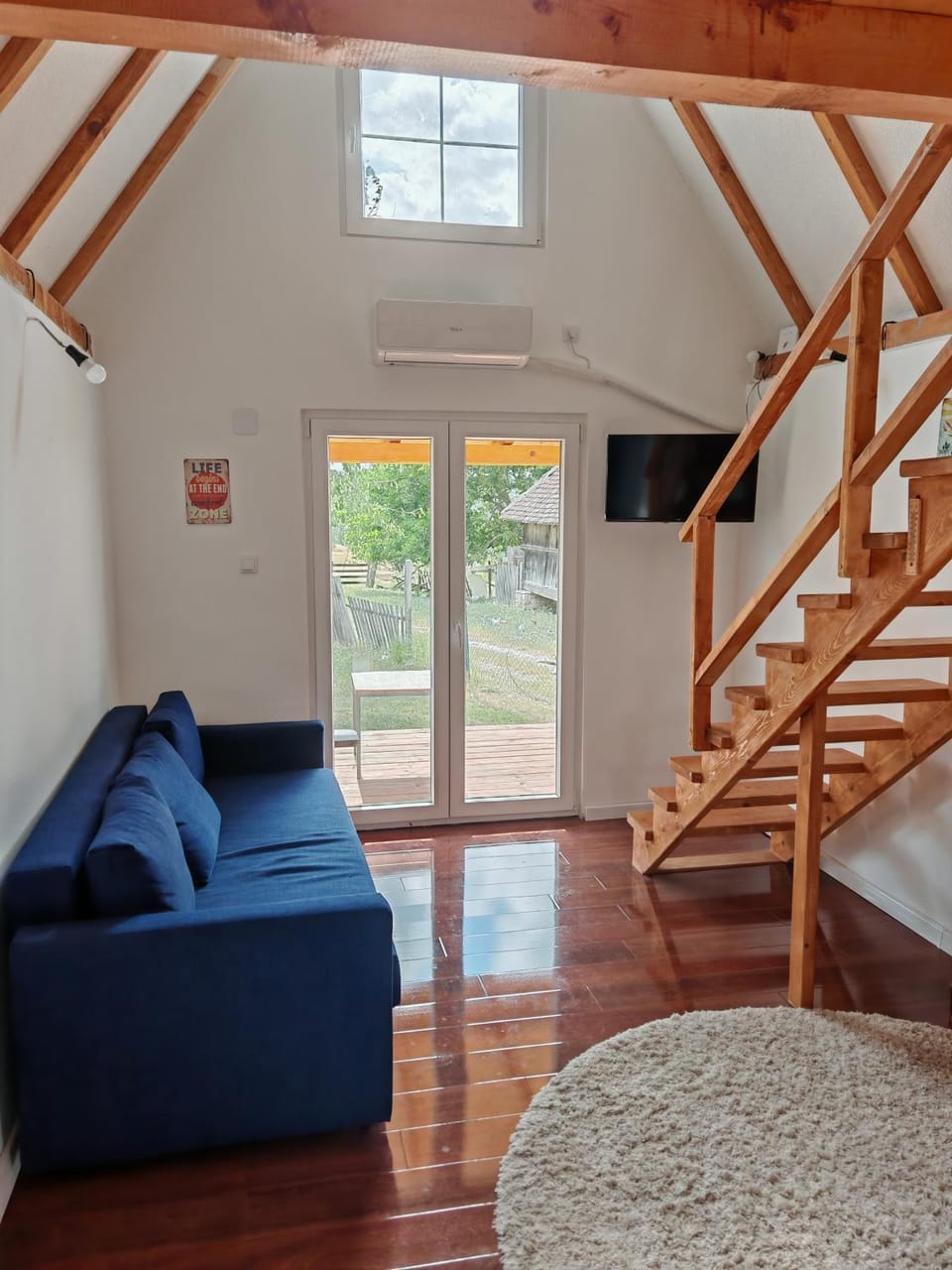 Vila Dobrila, Tenis kućica House in Serbia