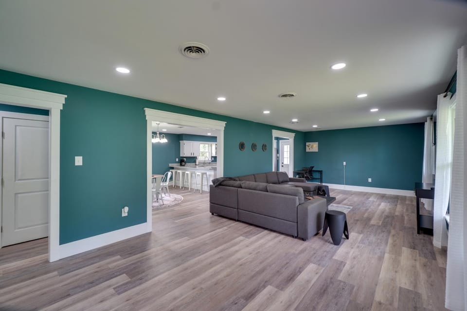 Walk to Stores: Home in Historic Shepherdstown! House in Shenandoah Valley