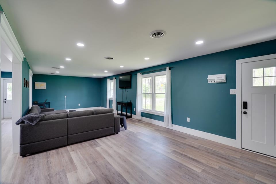 Walk to Stores: Home in Historic Shepherdstown! House in Shenandoah Valley