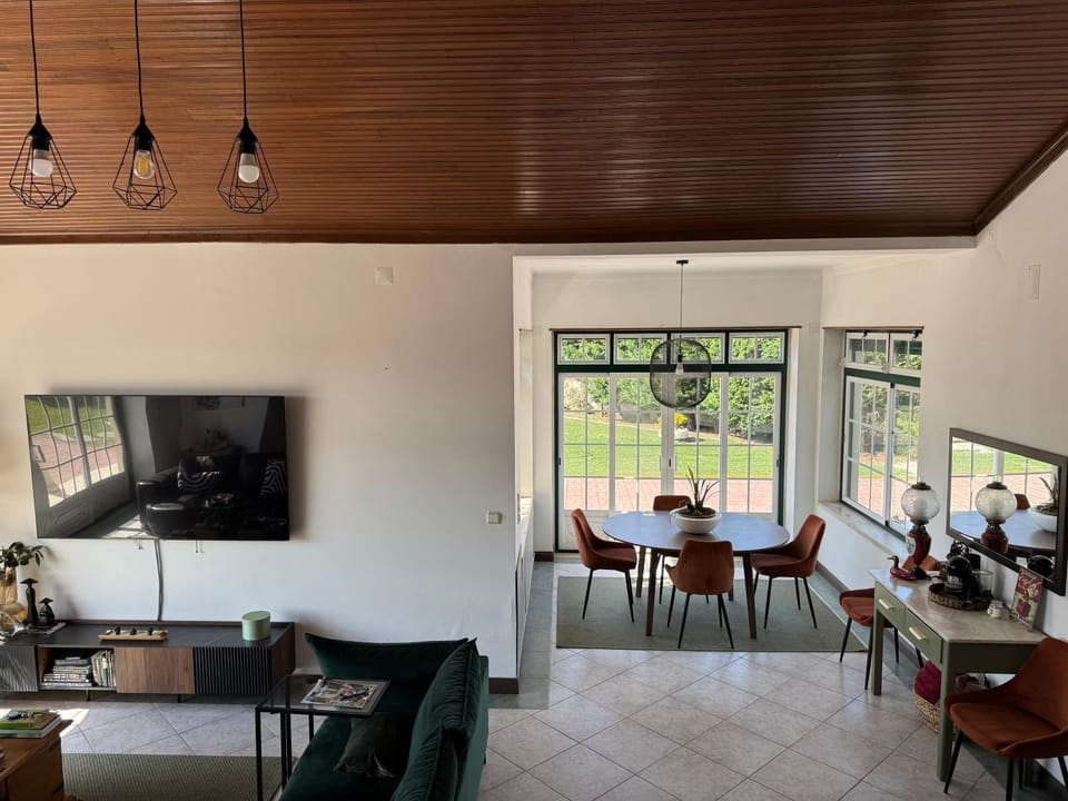 The Yellow Retreat Vacation rental in Lisbon District