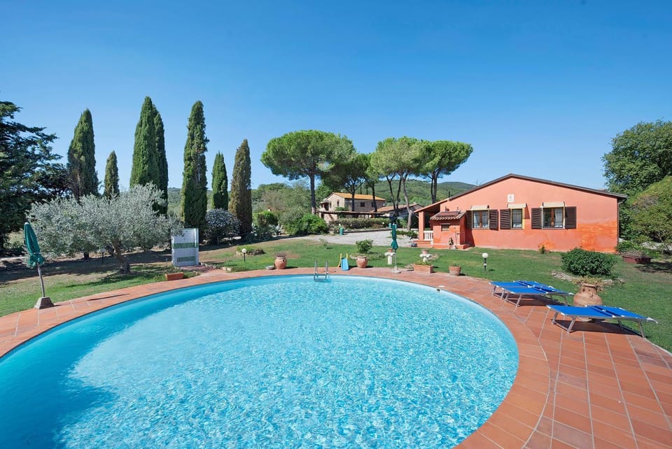 Agriturismo Debbione Maro' Farm Stay in Tuscany
