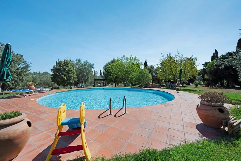 Agriturismo Debbione Maro' Farm Stay in Tuscany