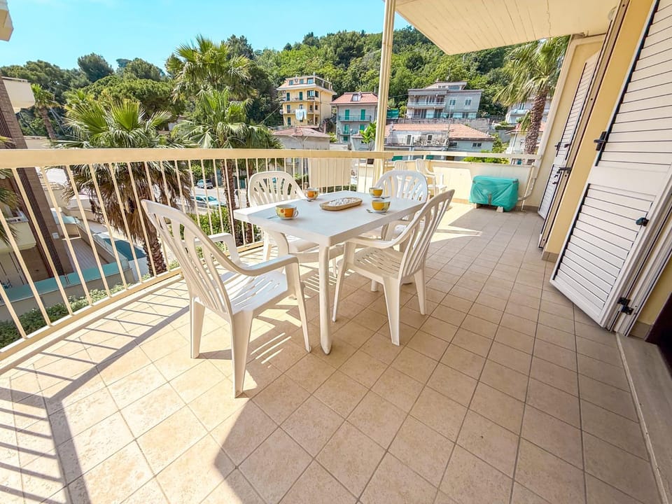 View (from property/room), Balcony/Terrace